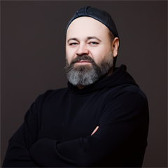 Максим Столпасов